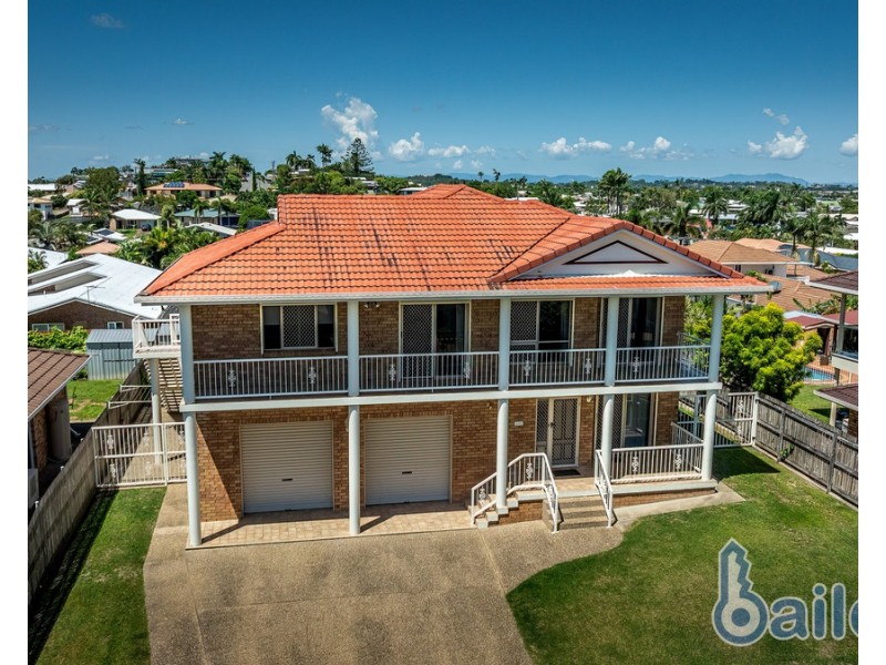 15 Dumfries Court, Beaconsfield QLD 4740