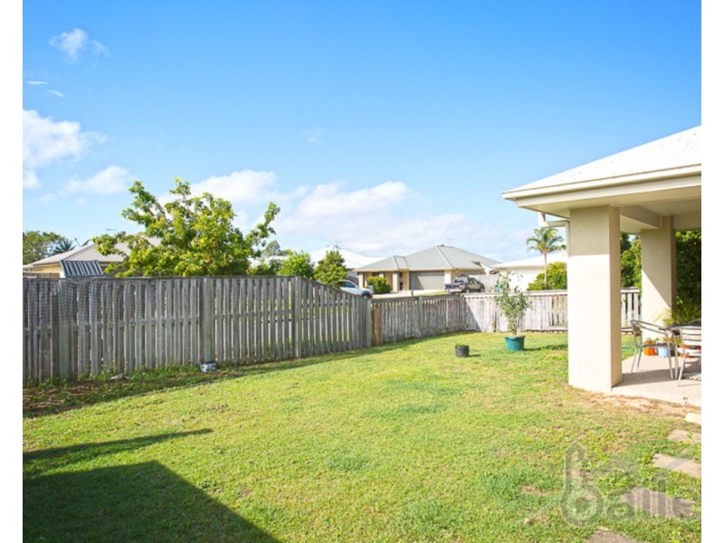 1/8 Galleon Circuit, Bucasia QLD 4750