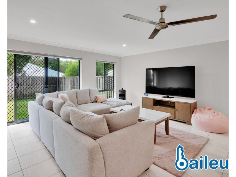 1/14 Bilgola Place, Blacks Beach QLD 4740