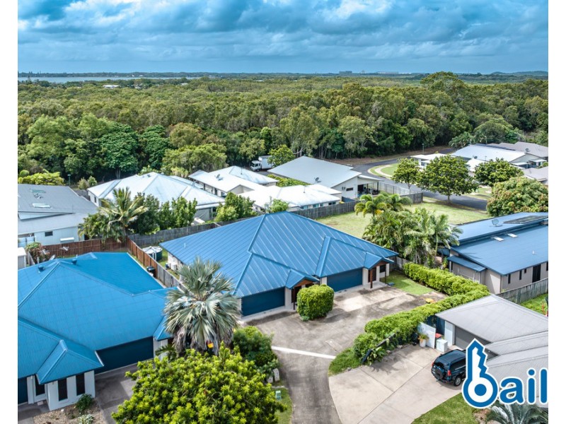 1/14 Bilgola Place, Blacks Beach QLD 4740