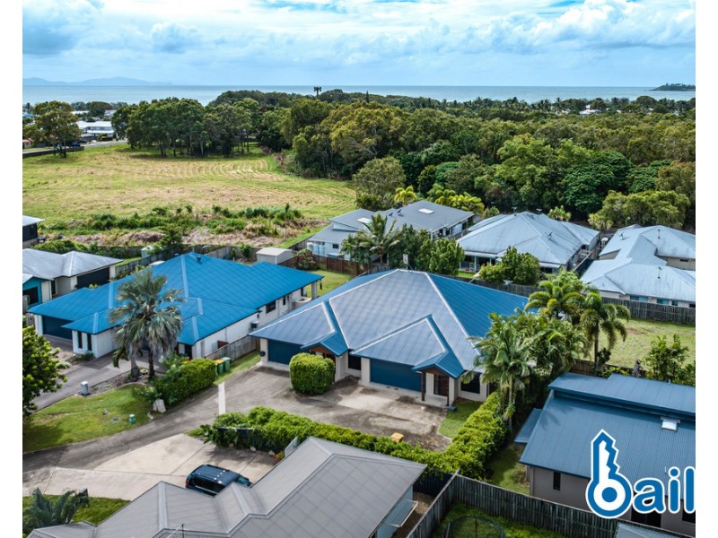 1/14 Bilgola Place, Blacks Beach QLD 4740