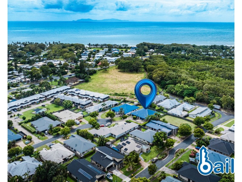 1/14 Bilgola Place, Blacks Beach QLD 4740