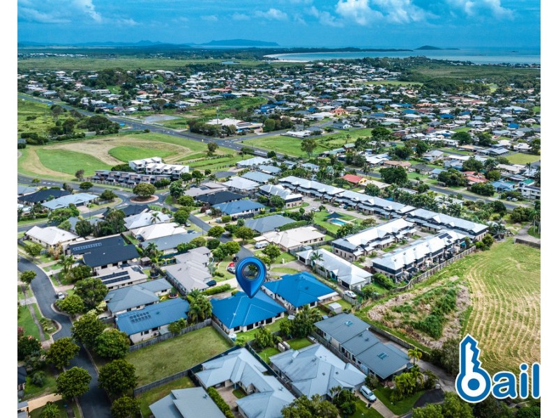 1/14 Bilgola Place, Blacks Beach QLD 4740