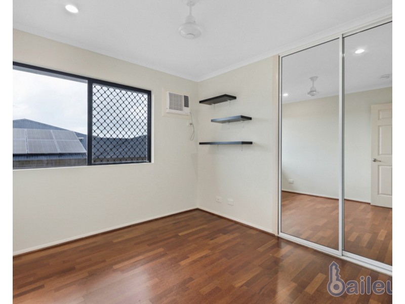 18 Mulcahy Crescent, Eimeo QLD 4740