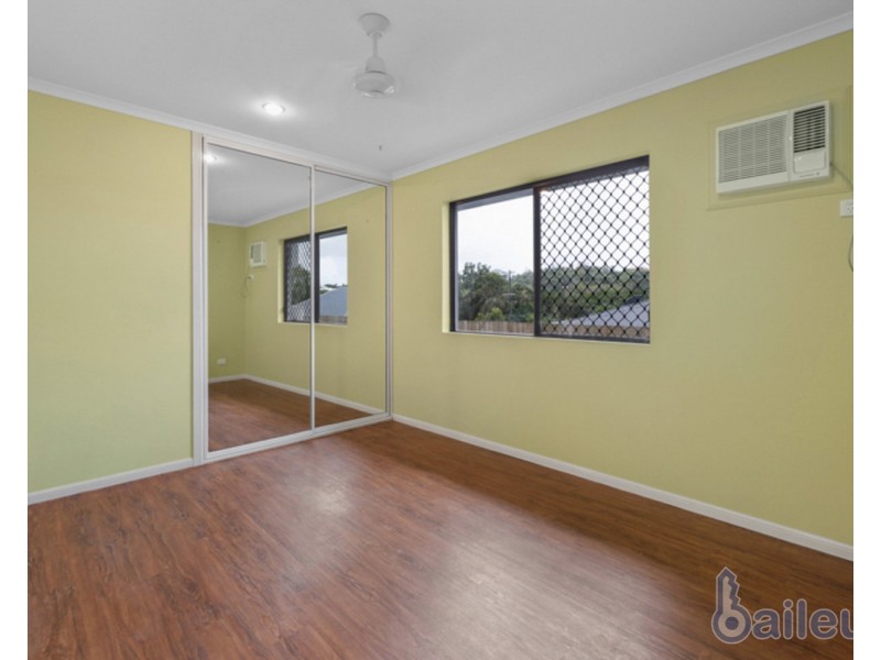 18 Mulcahy Crescent, Eimeo QLD 4740