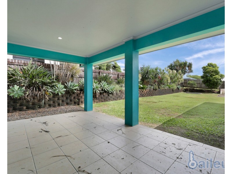 18 Mulcahy Crescent, Eimeo QLD 4740