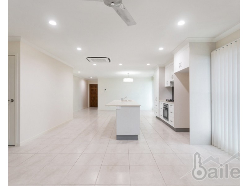 3 Bensara Drive, Beaconsfield QLD 4740