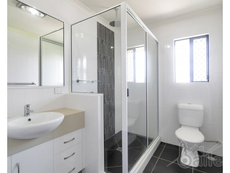 3 Bensara Drive, Beaconsfield QLD 4740