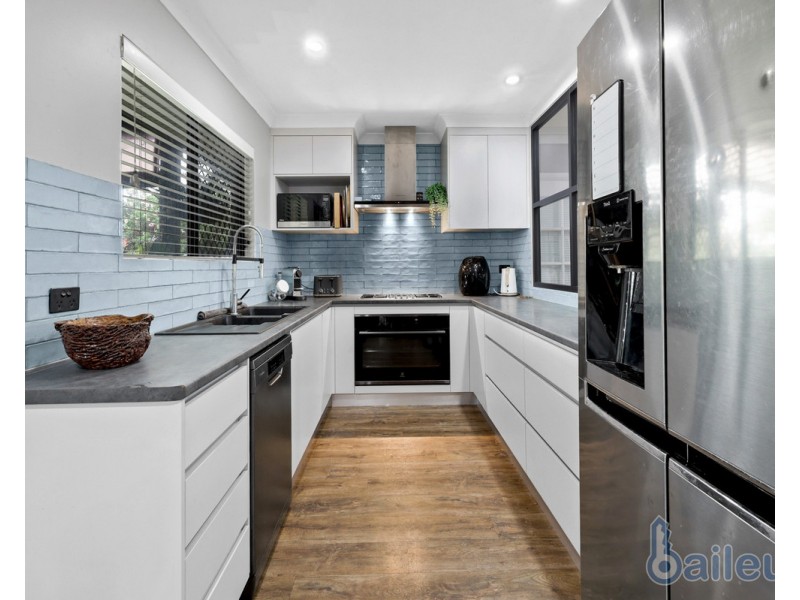 17 Marine Parade, Bucasia QLD 4750