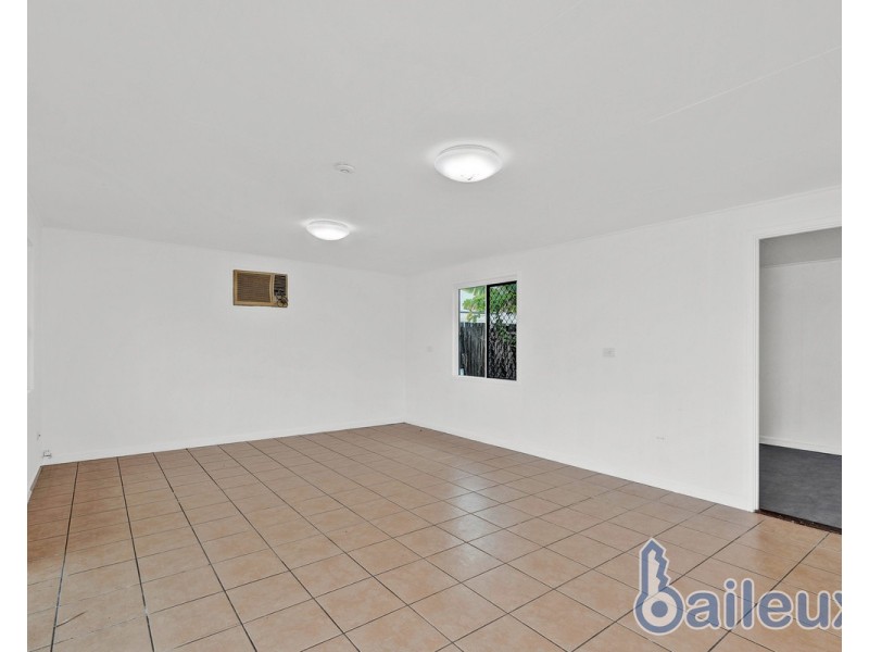 10 Keith Hamilton Street, West Mackay QLD 4740