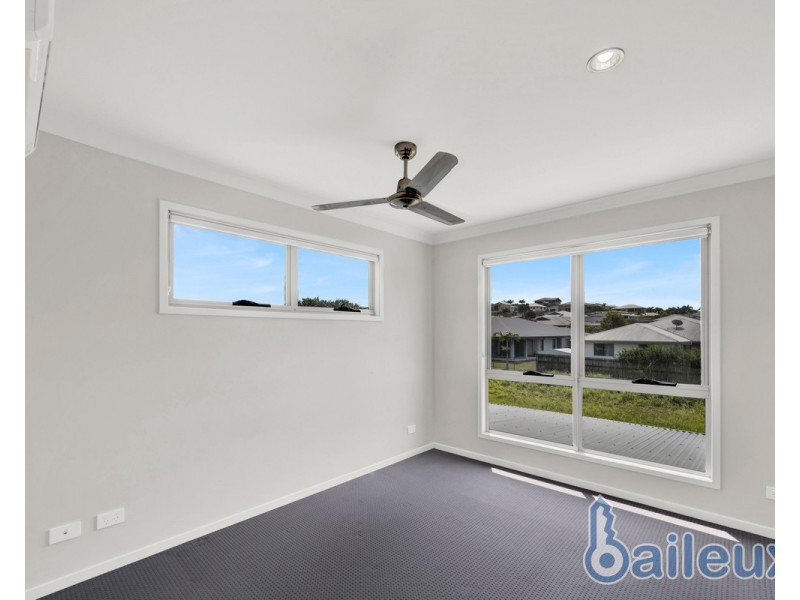 2/7 Webb Court, Rural View QLD 4740
