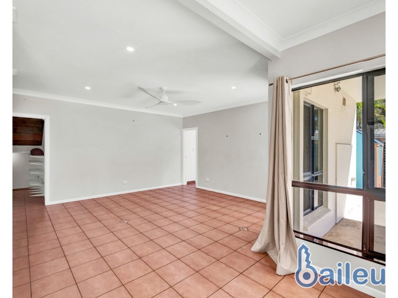 11 Coral Drive, Blacks Beach QLD 4740