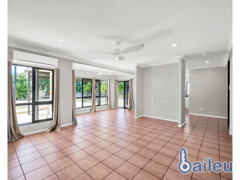 11 Coral Drive, Blacks Beach QLD 4740