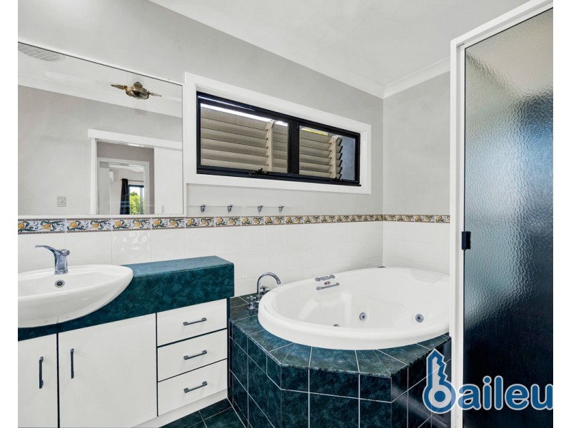 11 Coral Drive, Blacks Beach QLD 4740