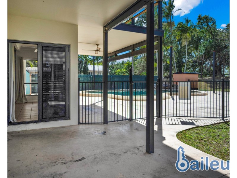 11 Coral Drive, Blacks Beach QLD 4740