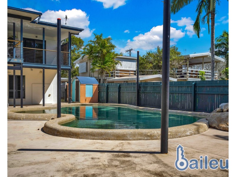 11 Coral Drive, Blacks Beach QLD 4740