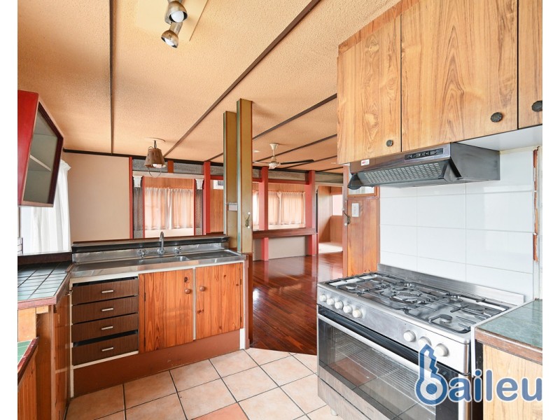 15 Magpie Street, Slade Point QLD 4740