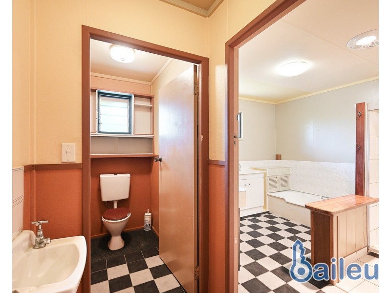 15 Magpie Street, Slade Point QLD 4740