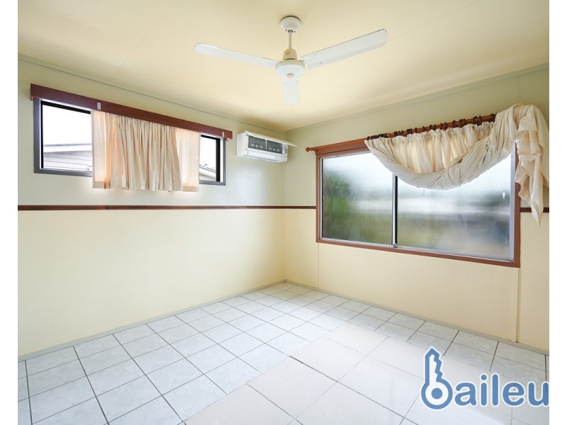 15 Magpie Street, Slade Point QLD 4740