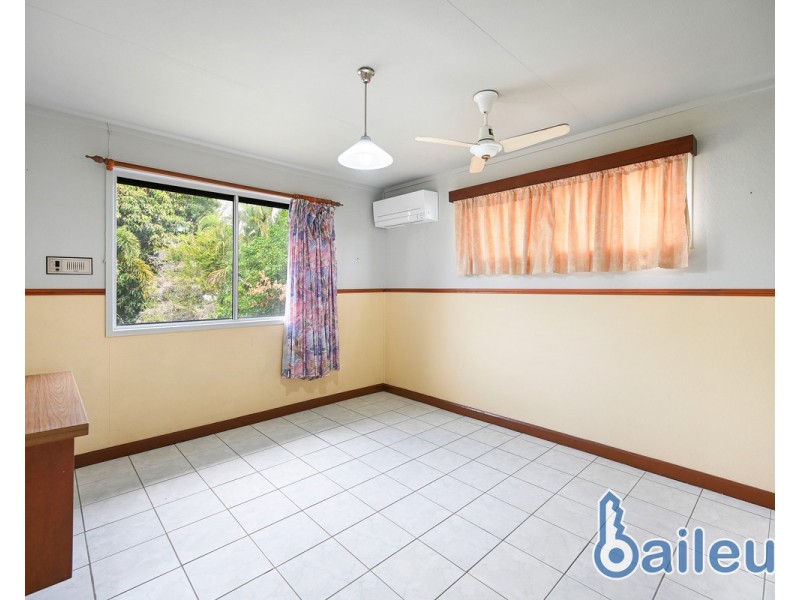 15 Magpie Street, Slade Point QLD 4740