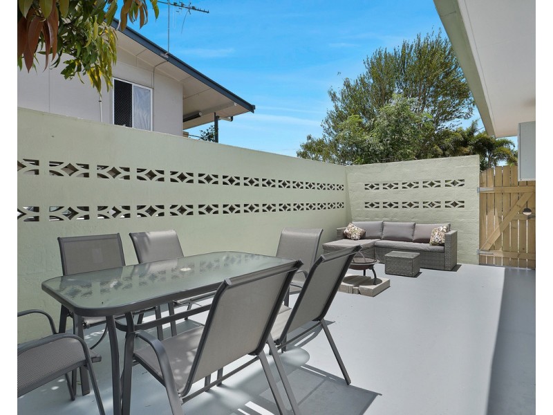 14 Quail Street, Slade Point QLD 4740