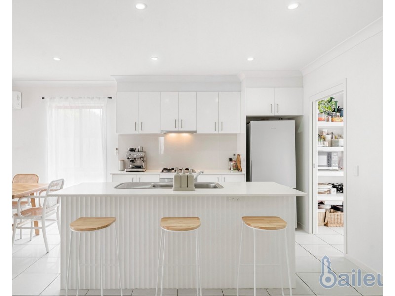 24 Balzan Drive, Rural View QLD 4740