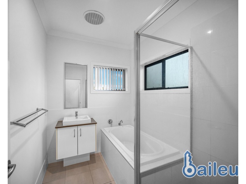 12 Vaucluse Crescent, East Mackay QLD 4740