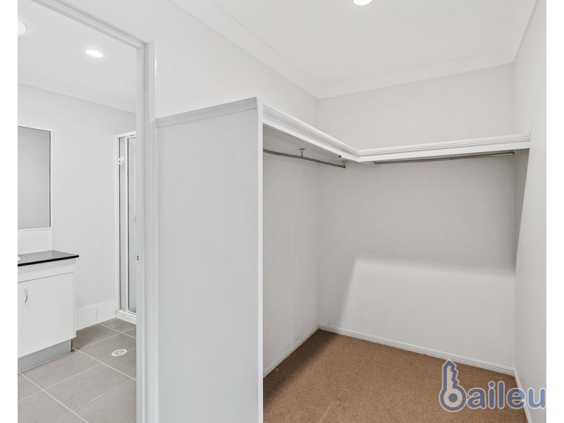 2/2 Whitehaven Drive, Blacks Beach QLD 4740