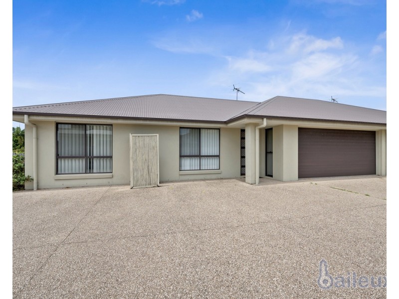 1/10 Whitehaven Drive, Blacks Beach QLD 4740