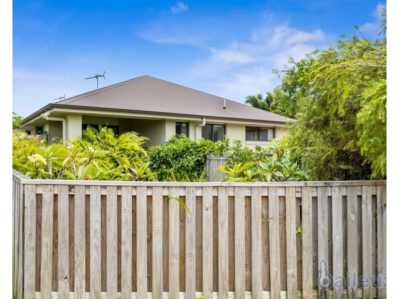 1/10 Whitehaven Drive, Blacks Beach QLD 4740