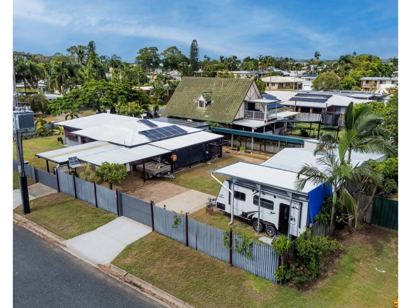19 Bourke Street, Blacks Beach QLD 4740
