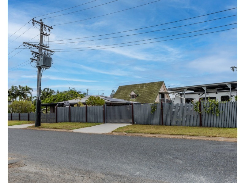 19 Bourke Street, Blacks Beach QLD 4740