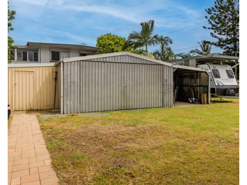 19 Bourke Street, Blacks Beach QLD 4740