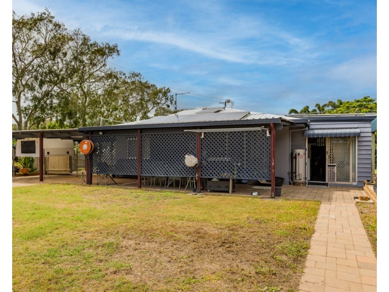 19 Bourke Street, Blacks Beach QLD 4740