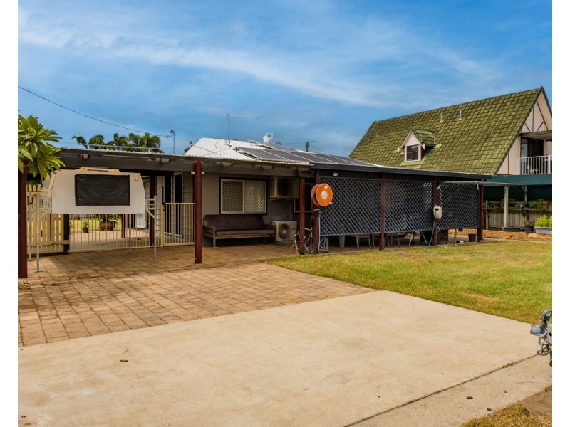 19 Bourke Street, Blacks Beach QLD 4740