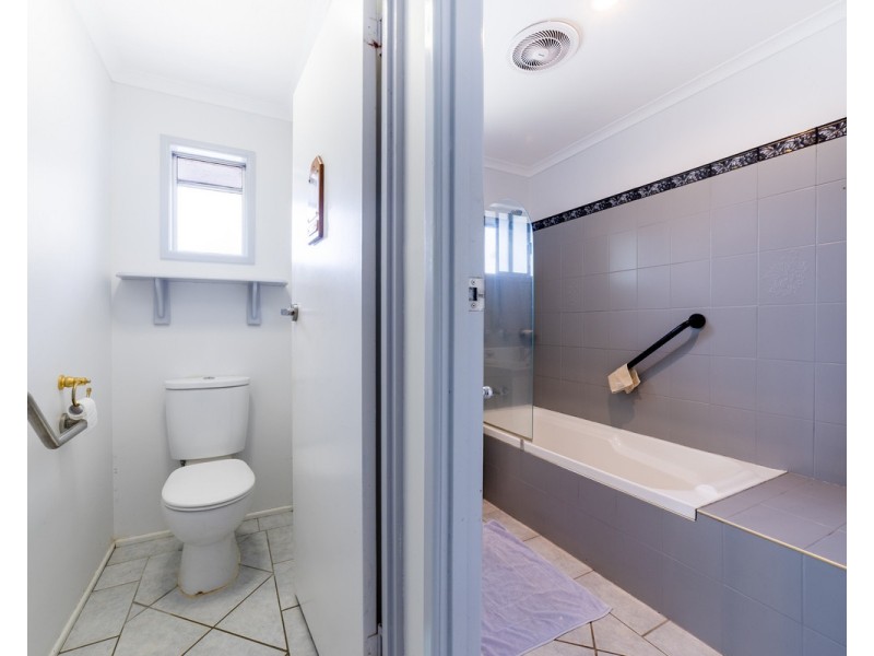 19 Bourke Street, Blacks Beach QLD 4740