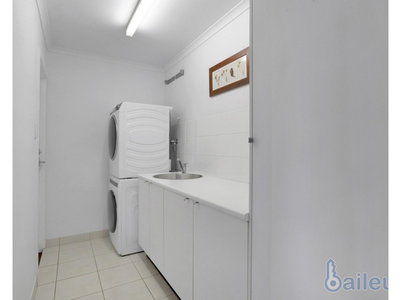 21 Sailaway Drive, Eimeo QLD 4740