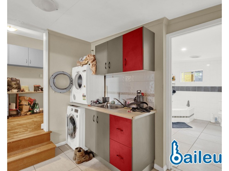 1 Andergrove Road, Andergrove QLD 4740