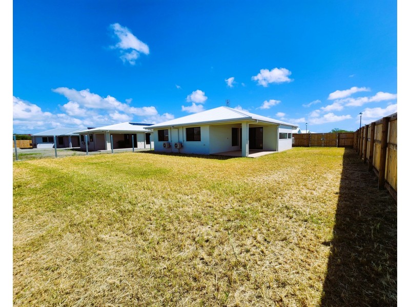 23 Regal Circuit, Beaconsfield QLD 4740