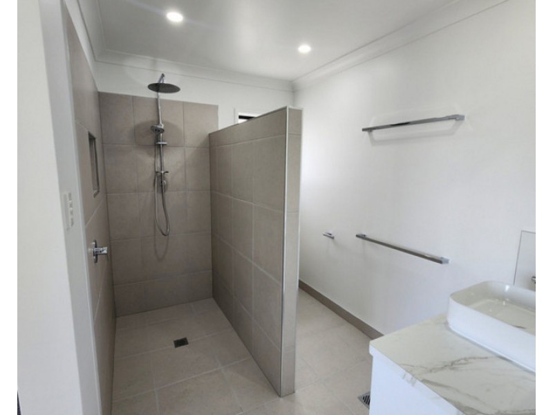 23 Regal Circuit, Beaconsfield QLD 4740