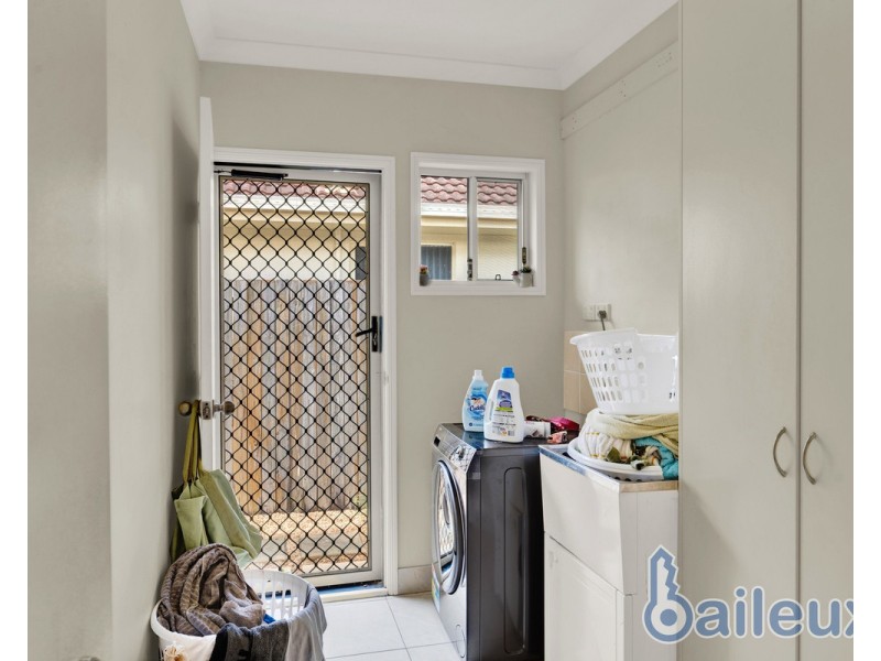 31 Victor Avenue, Glenella QLD 4740