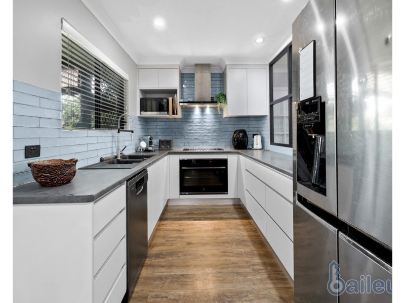 17 Marine Parade, Bucasia QLD 4750