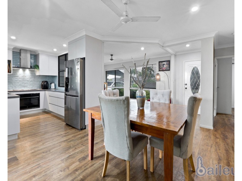 17 Marine Parade, Bucasia QLD 4750