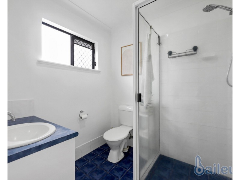 17 Marine Parade, Bucasia QLD 4750