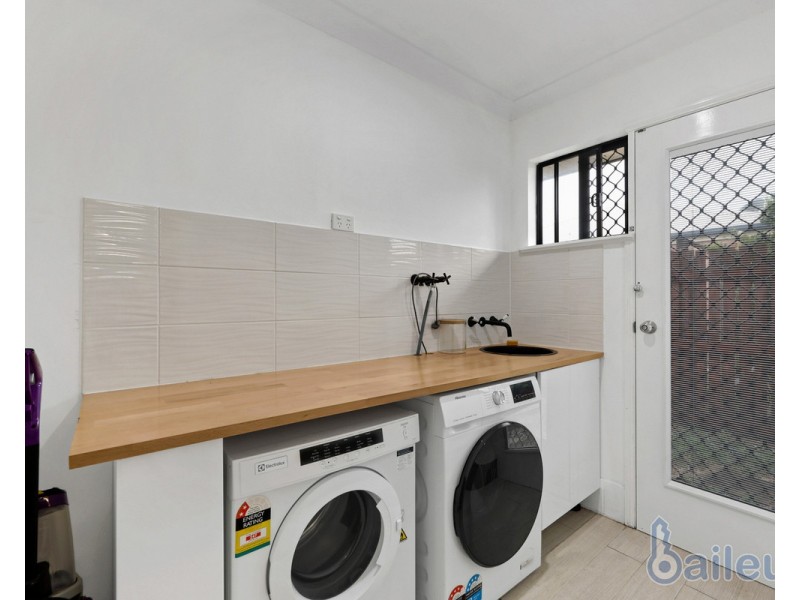 17 Marine Parade, Bucasia QLD 4750