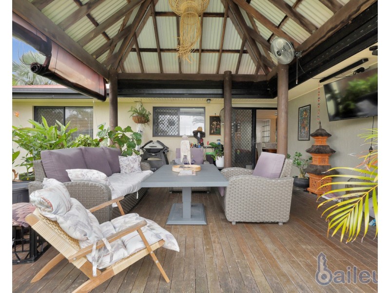 17 Marine Parade, Bucasia QLD 4750