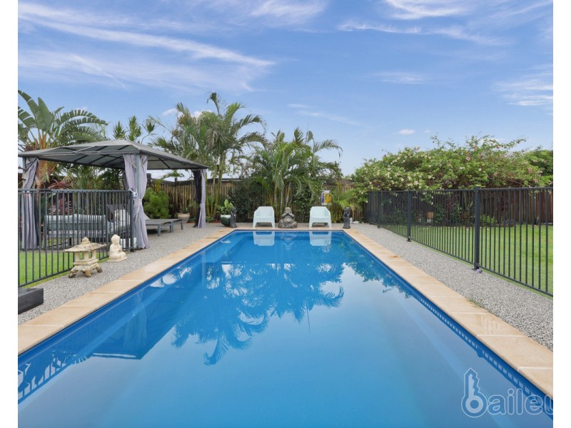 17 Marine Parade, Bucasia QLD 4750