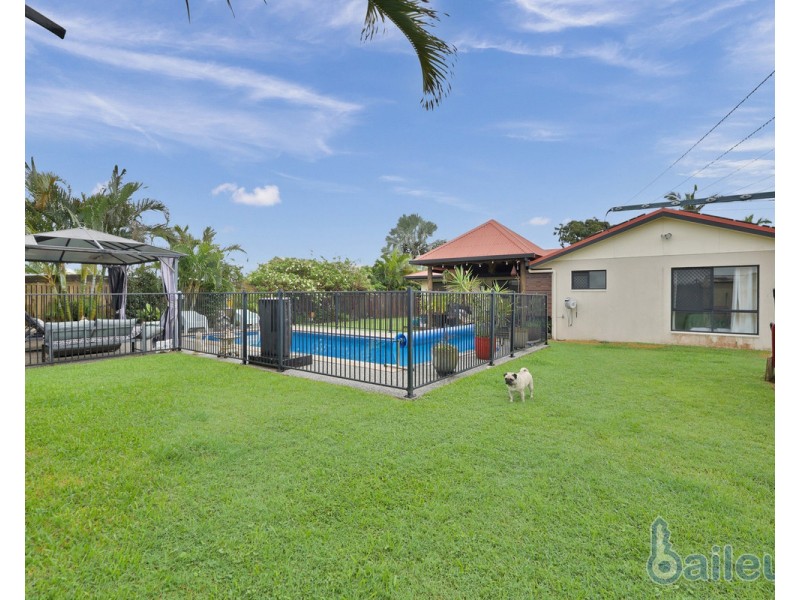 17 Marine Parade, Bucasia QLD 4750