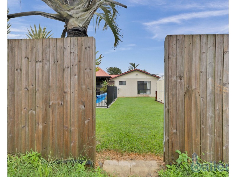 17 Marine Parade, Bucasia QLD 4750