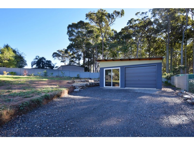 6 Martin Grove, Mystery Bay NSW 2546